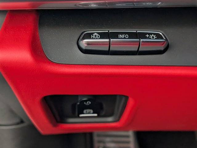 Used 2021 Chevrolet Corvette Stingray Premium Conv w/ Z51 Performance Package image 33