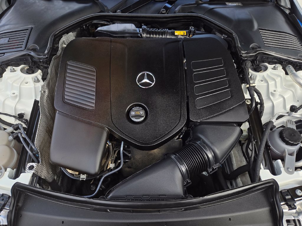 Used 2023 Mercedes-Benz C 300 Sedan image 36