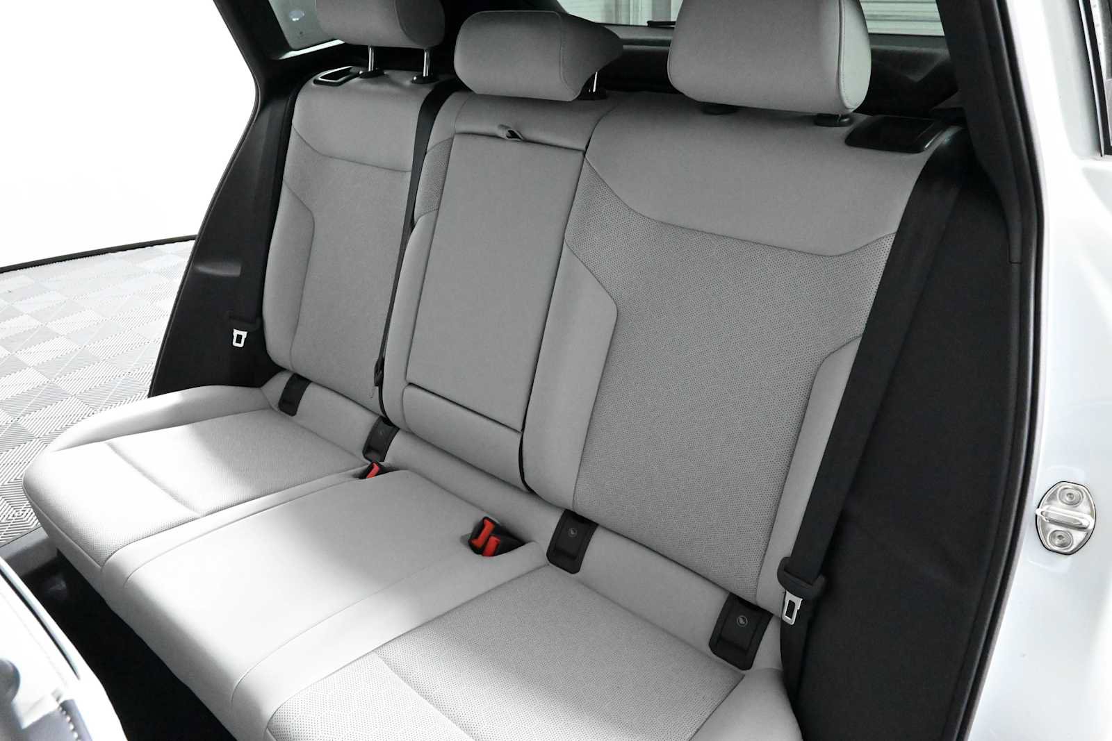 Certified 2021 Volkswagen ID.4 Pro S w/ Gradient Package RWD image 14