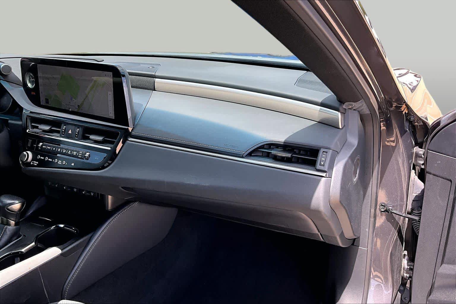 Used 2024 Lexus ES 350 F Sport w/ Accessory Package (Z2) FWD image 19