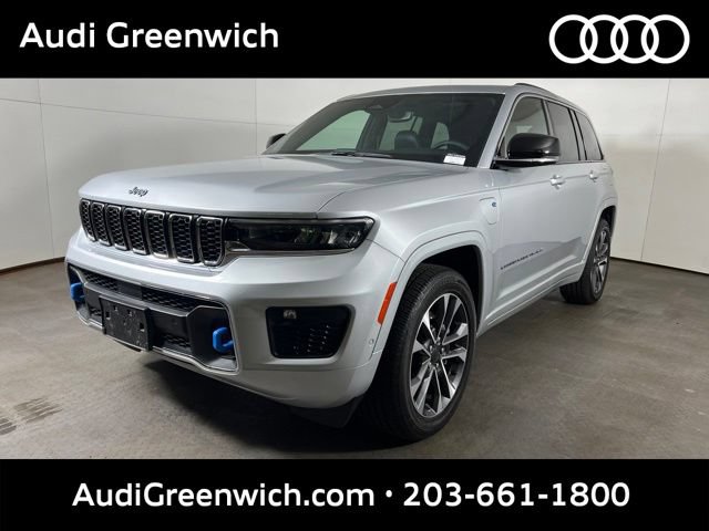 Used 2024 Jeep Grand Cherokee Overland w/ Trailer Tow Package AWD/4WD image 3