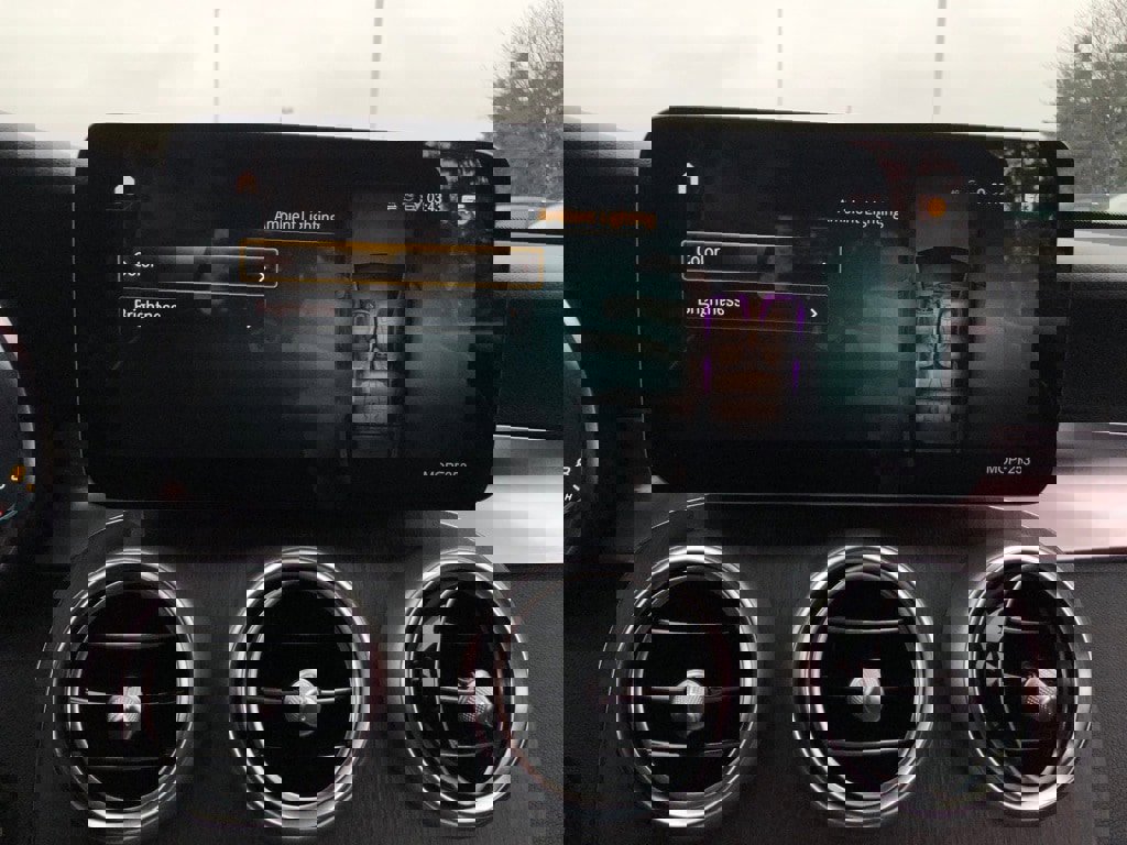 Used 2022 Mercedes-Benz GLC 300 4MATIC w/ Driver Assistance Package image 27