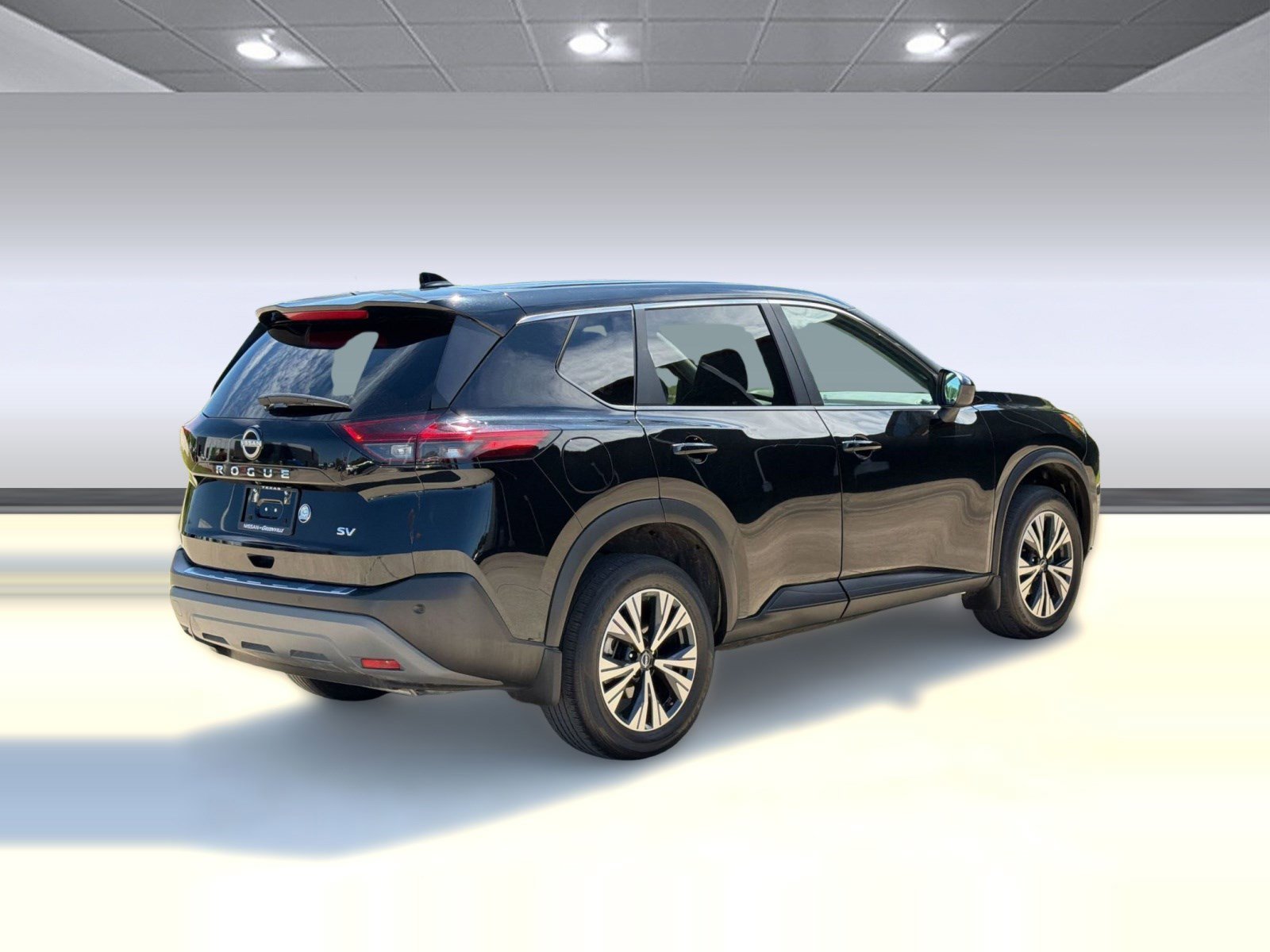 Used 2023 Nissan Rogue SV image 9