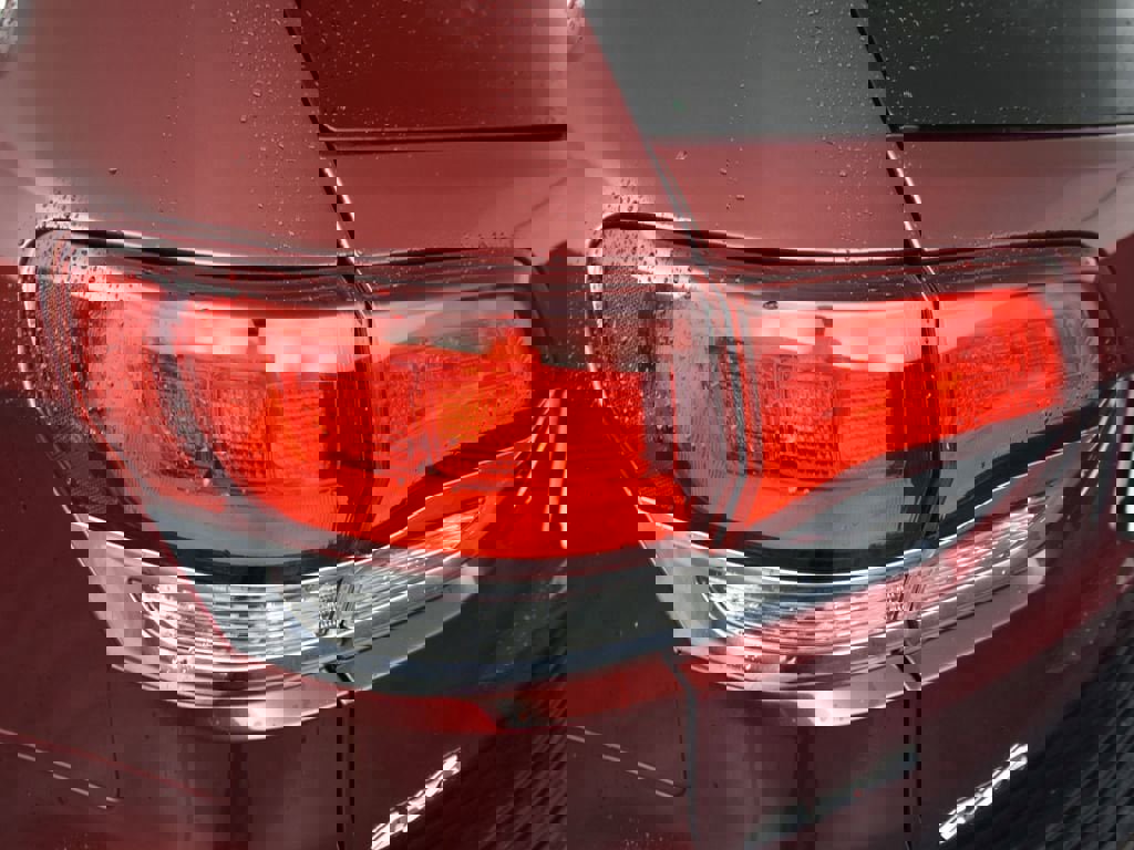 Used 2022 Jeep Grand Cherokee Laredo X image 12