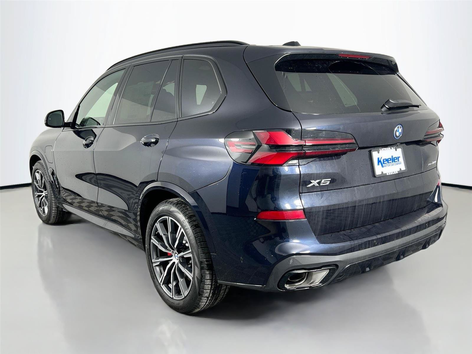 New 2026 BMW X5 xDrive50e AWD/4WD image 4