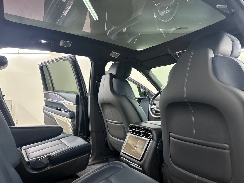 Certified 2025 Cadillac Escalade IQ Sport 2 w/ LPO, ONYX Package AWD/4WD image 22