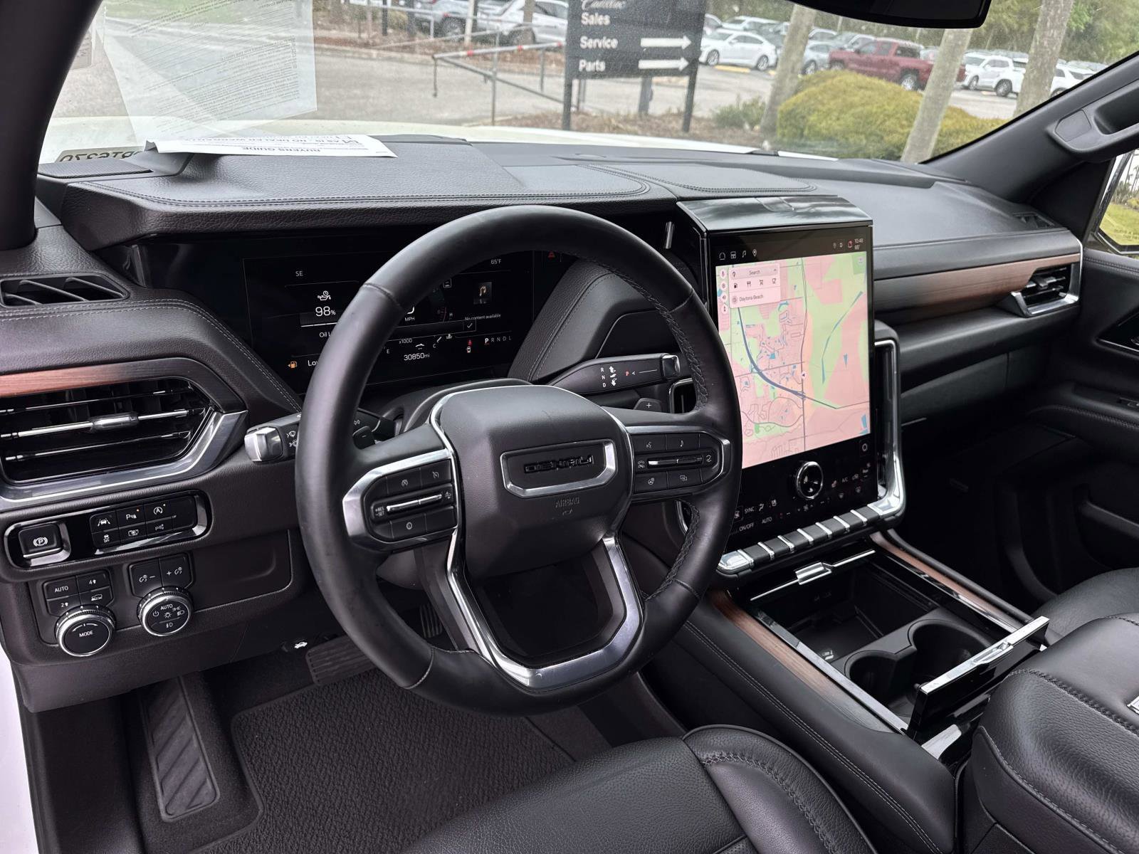 Used 2025 GMC Yukon Denali AWD/4WD image 22