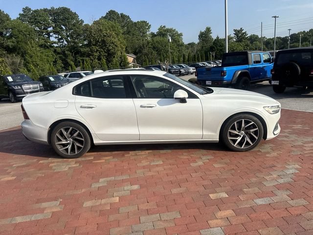 Used 2020 Volvo S60 T6 Momentum AWD/4WD image 16
