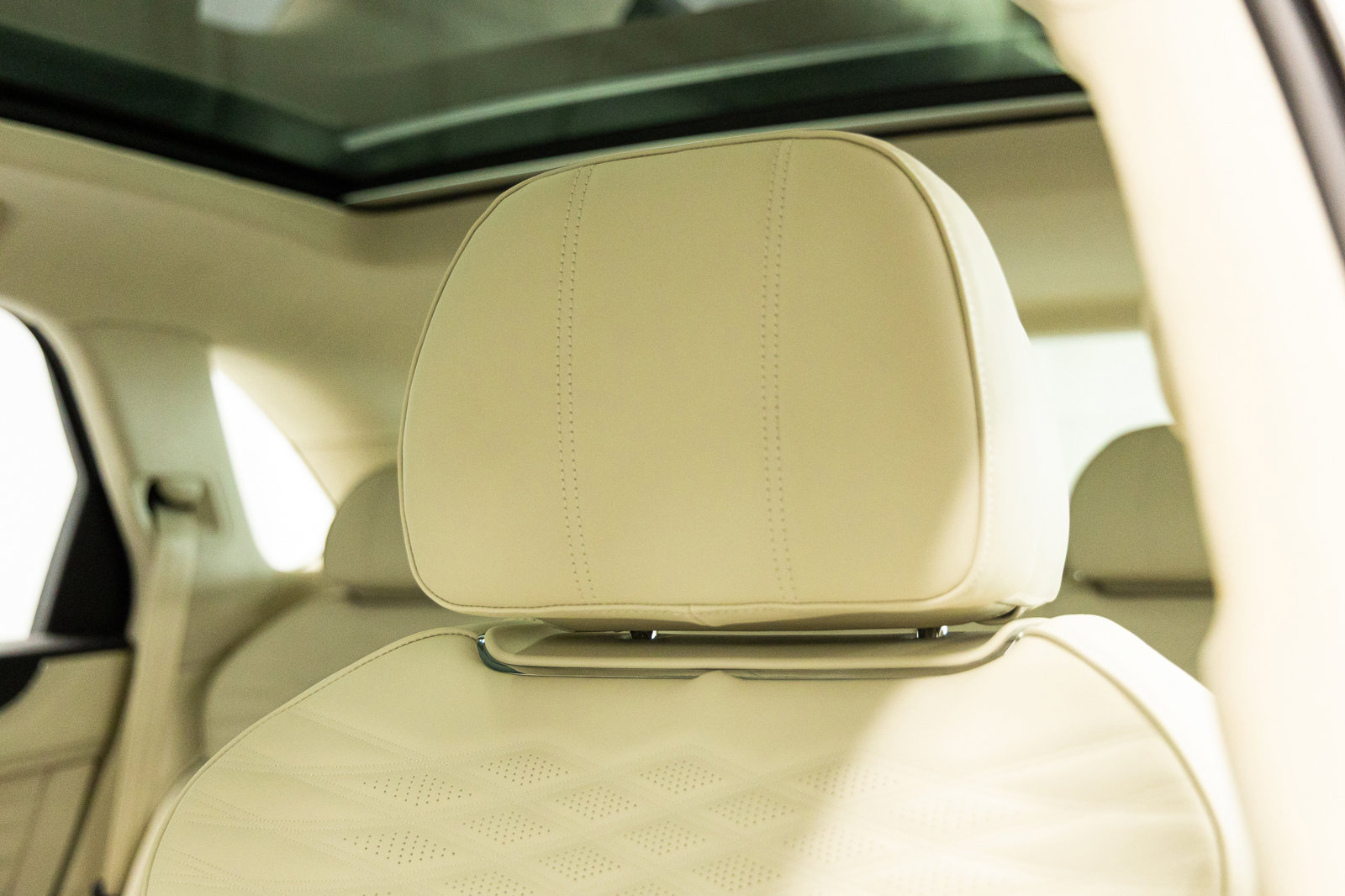 New 2026 Bentley Bentayga AWD/4WD image 32