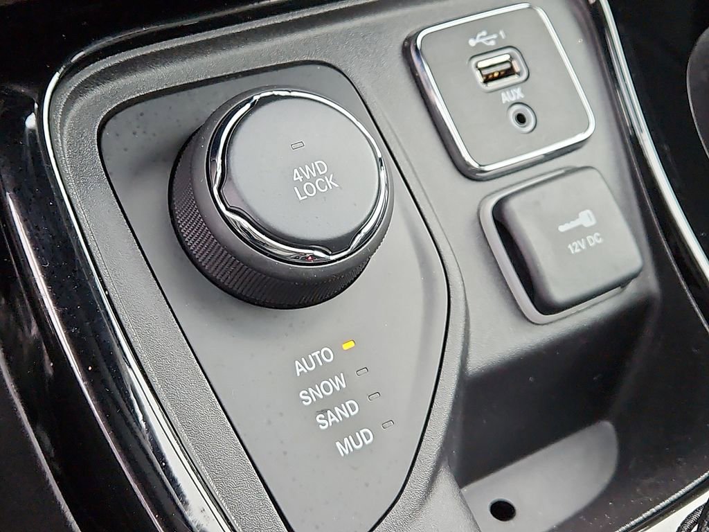 Used 2019 Jeep Compass Limited w/ Advanced Safety Group image 25