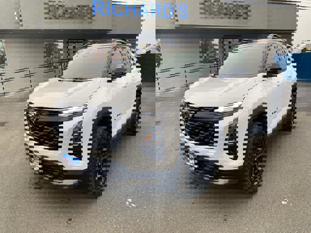 New 2026 Chevrolet Equinox LT w/ Midnight Edition image 4