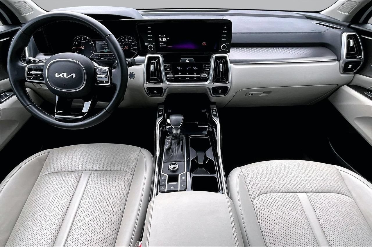 Used 2022 Kia Sorento SX FWD image 14