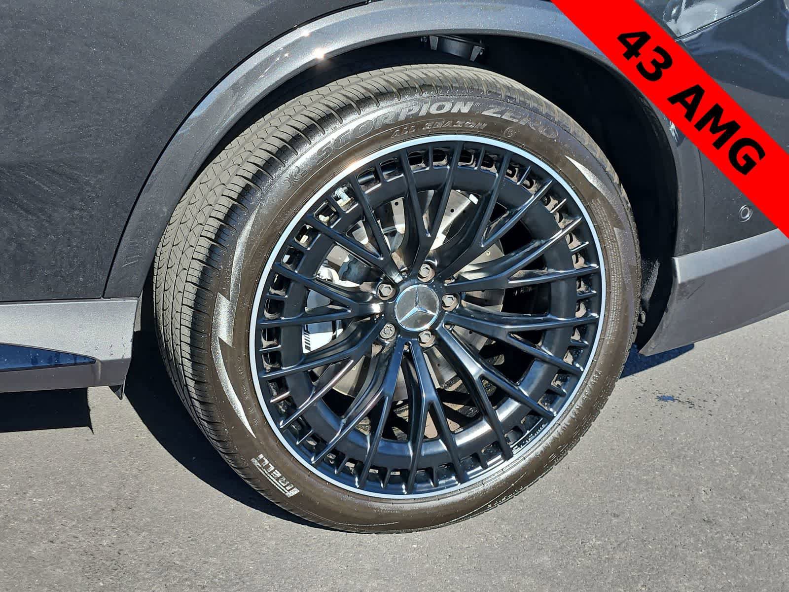 Used 2024 Mercedes-Benz GLC 43 AMG 4MATIC image 12