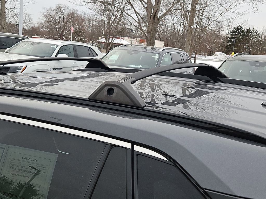 Used 2021 Toyota RAV4 LE image 18