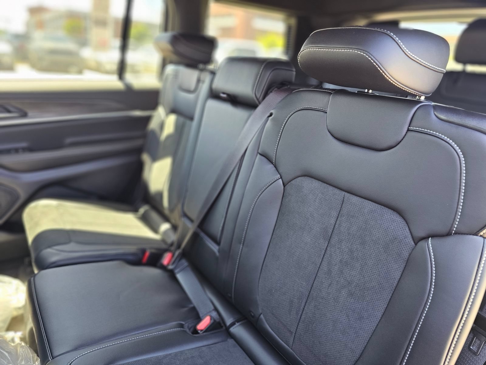 New 2026 Jeep Grand Cherokee L Altitude RWD image 24