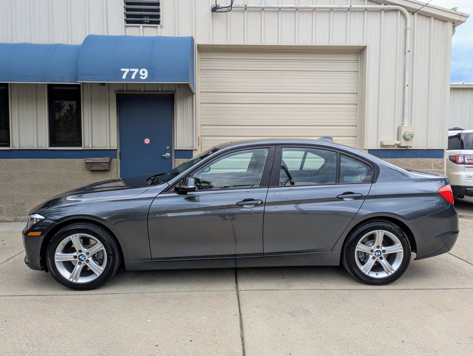 Used 2014 BMW 328i xDrive Sedan image 2