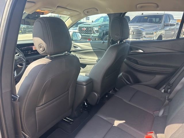 Used 2025 Buick Encore GX Preferred FWD image 30