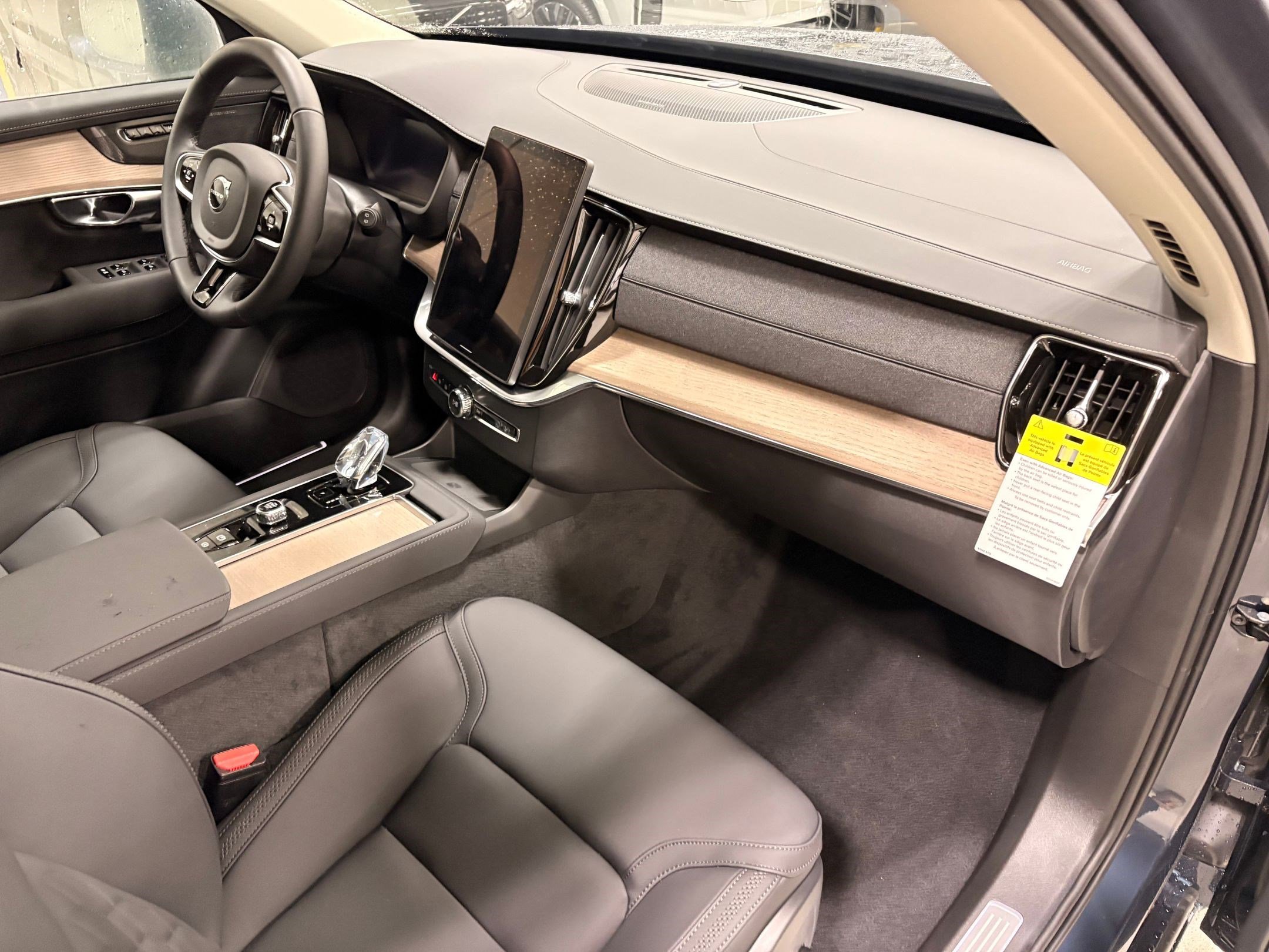 New 2026 Volvo XC90 T8 Plus image 28