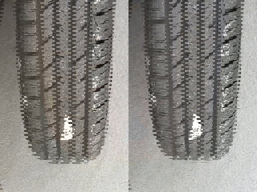 Used 2025 MAZDA MAZDA3 s image 12