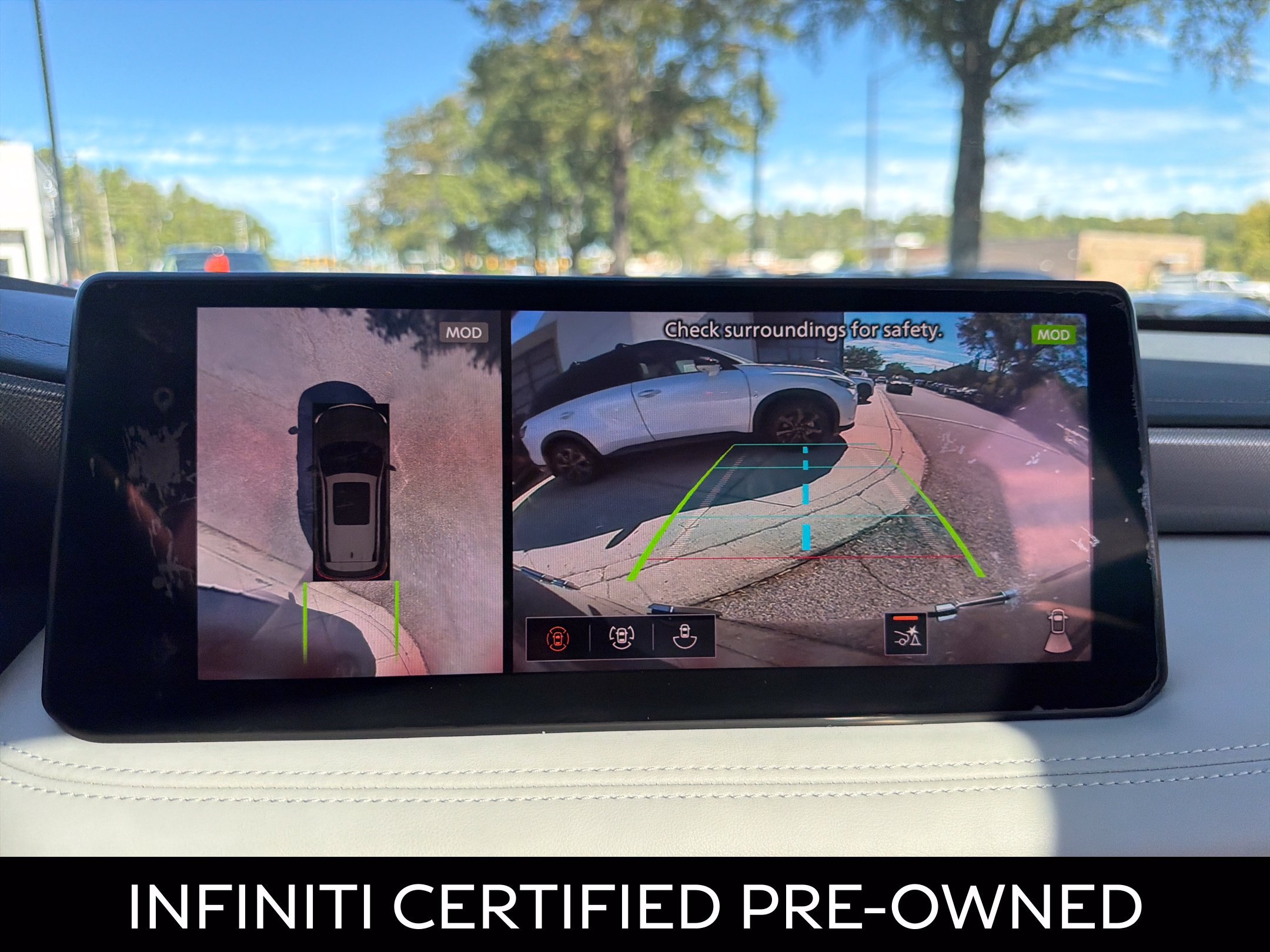 Certified 2026 INFINITI QX60 Luxe w/ Cargo Package FWD image 8