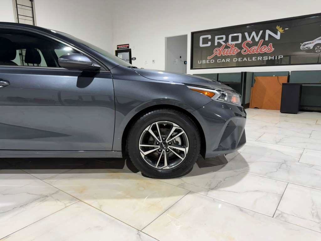 Used 2024 Kia Forte LXS FWD image 6
