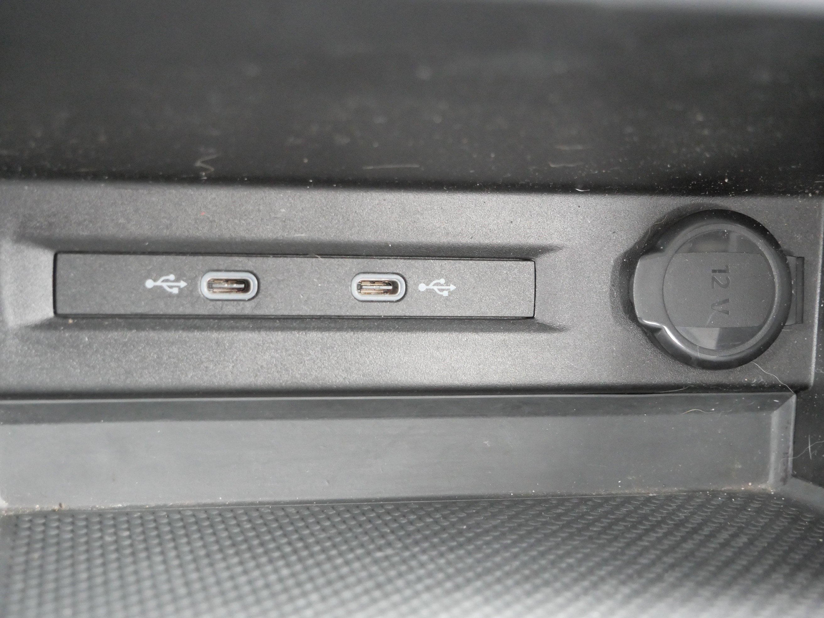 Certified 2022 Volkswagen Taos S image 29