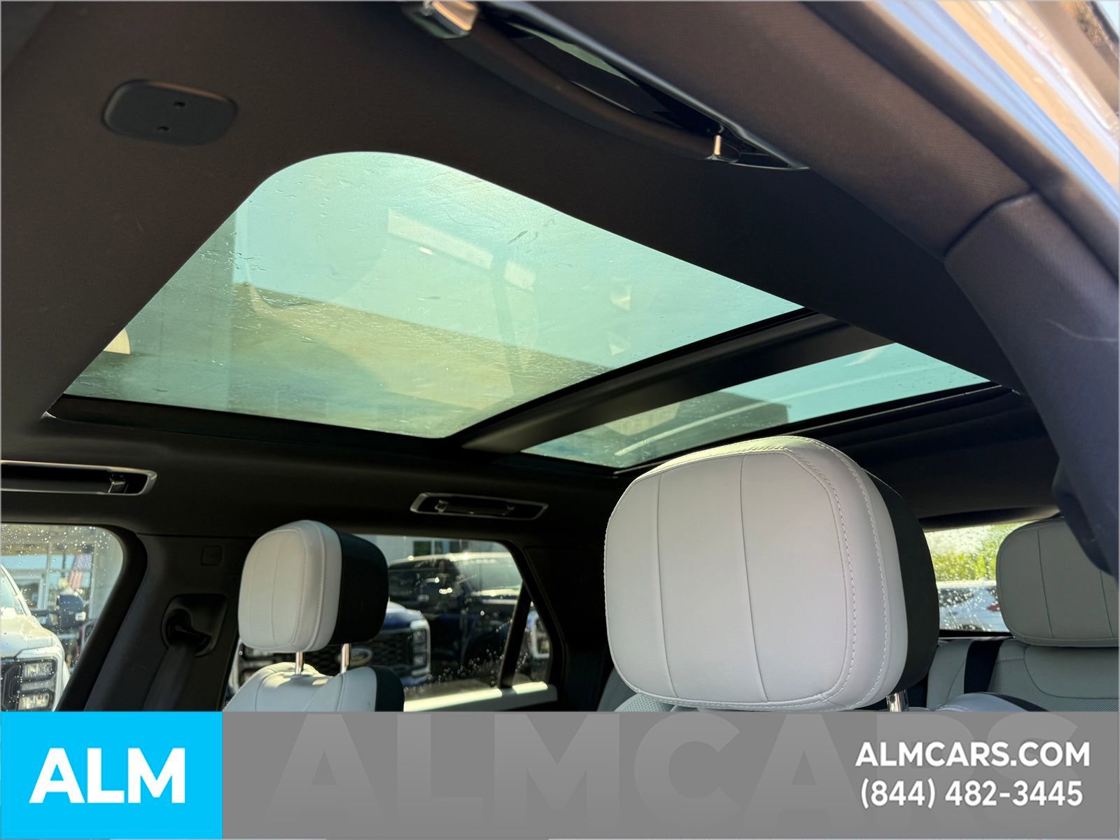 Used 2023 Land Rover Range Rover Sport SE Dynamic image 14