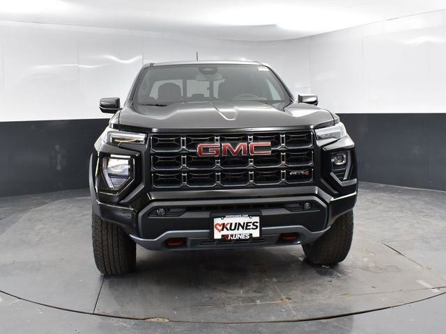 Used 2025 GMC Canyon AT4 image 2