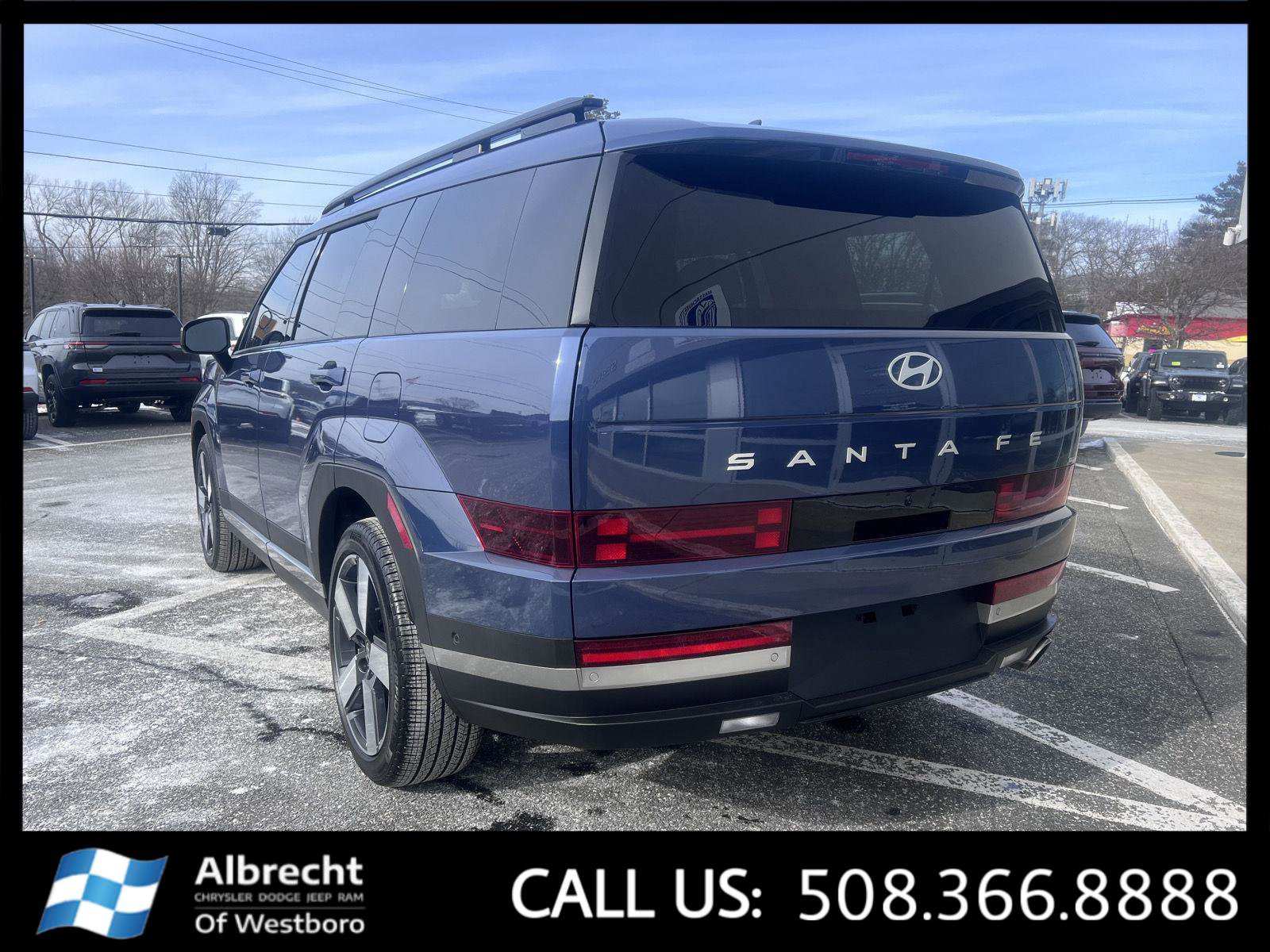 Used 2025 Hyundai Santa Fe Limited image 3