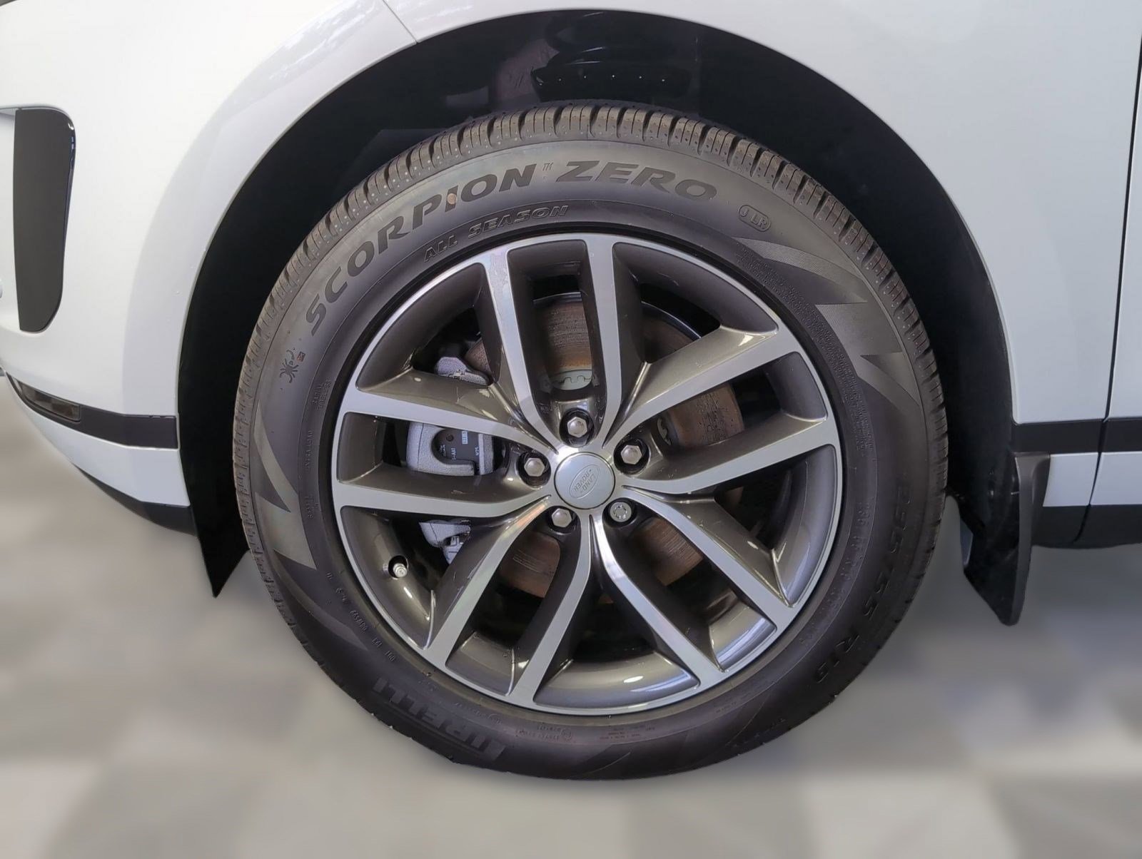 Certified 2026 Land Rover Range Rover Evoque S image 10