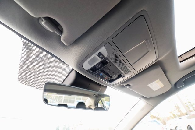 Used 2017 Acura TLX V6 SH-AWD w/ Technology Pkg image 46