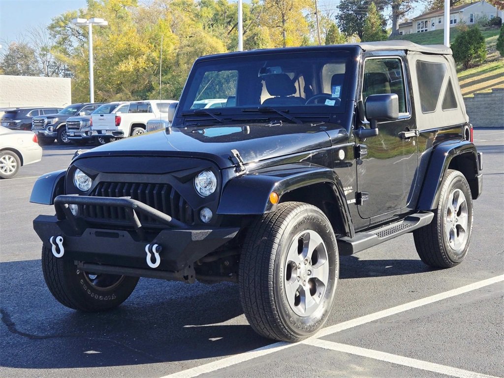 Used 2017 Jeep Wrangler Sahara w/ Connectivity Group image 8