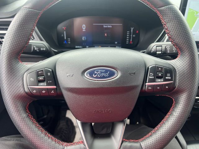 Used 2024 Ford Escape ST-Line w/ Tech Pack #1 AWD/4WD image 6
