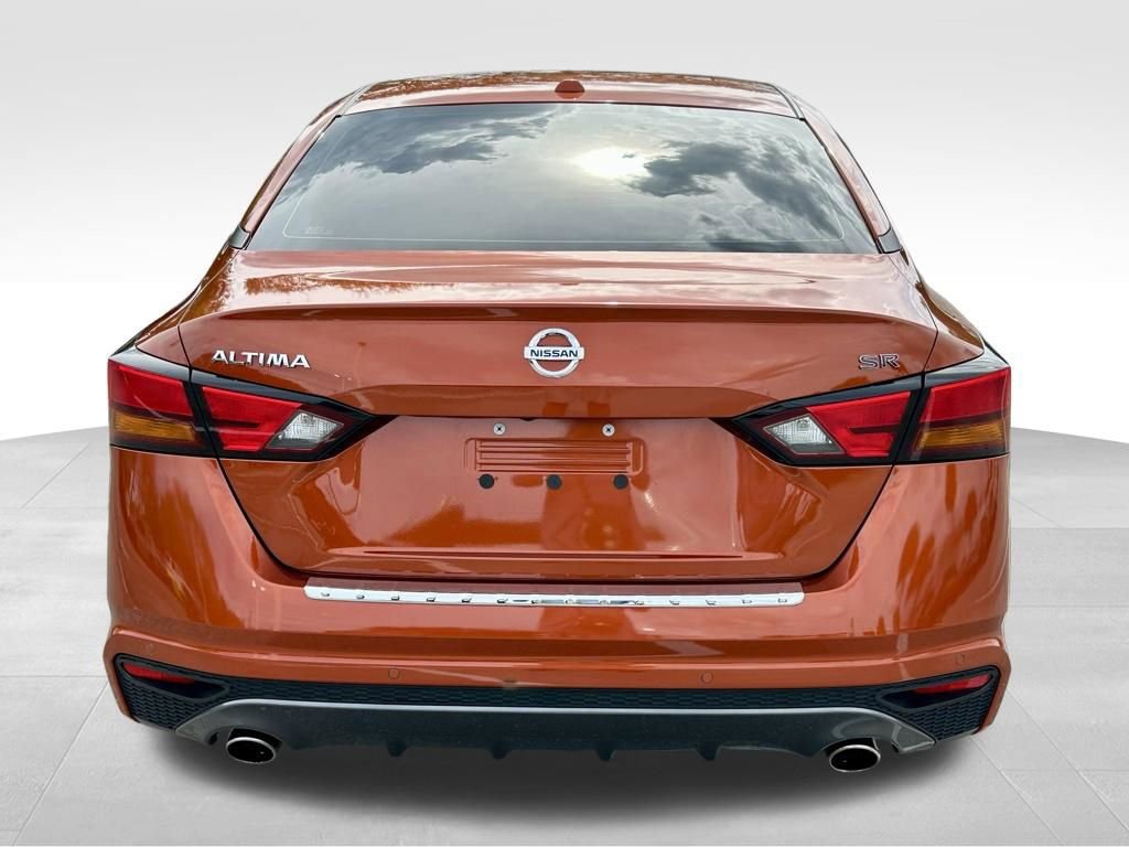 Certified 2021 Nissan Altima 2.5 SR FWD image 8