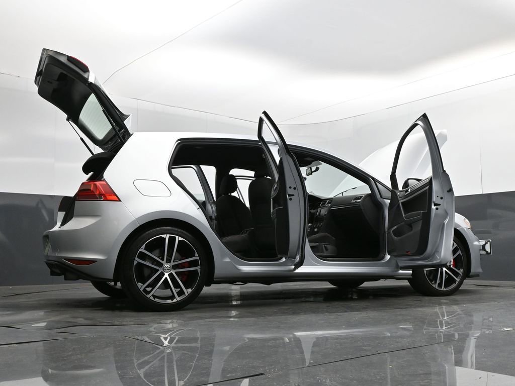 Used 2017 Volkswagen GTI Sport FWD image 33