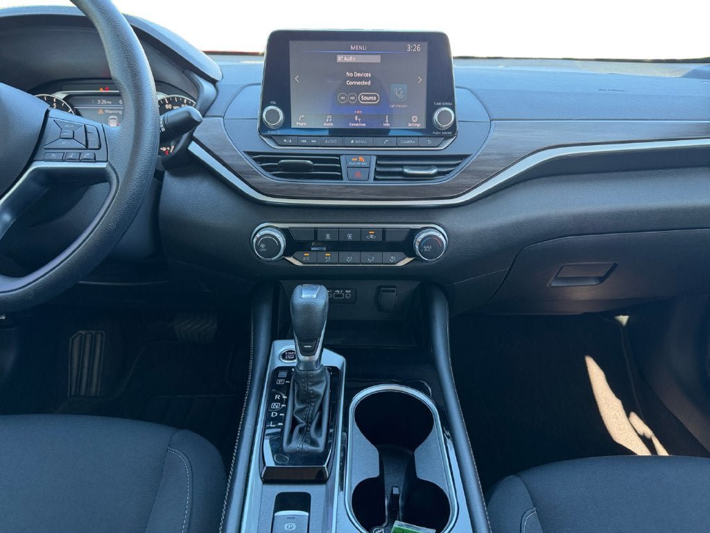 Used 2023 Nissan Altima 2.5 SV AWD/4WD image 13