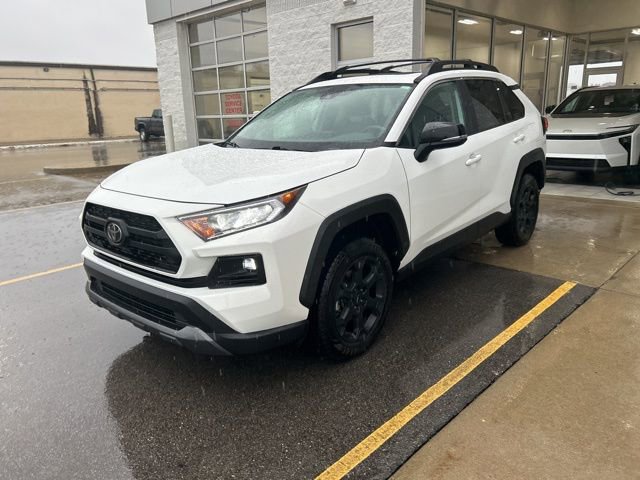 Used 2020 Toyota RAV4 TRD Off-Road image 2