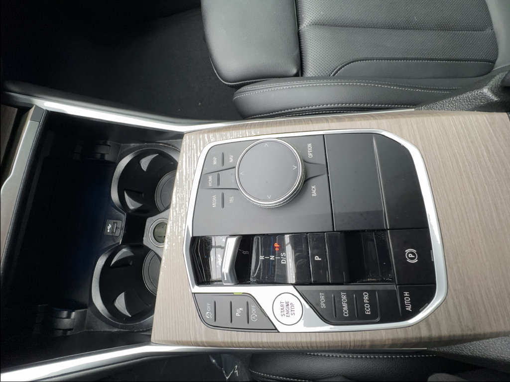 Used 2025 BMW 330i Sedan RWD image 48