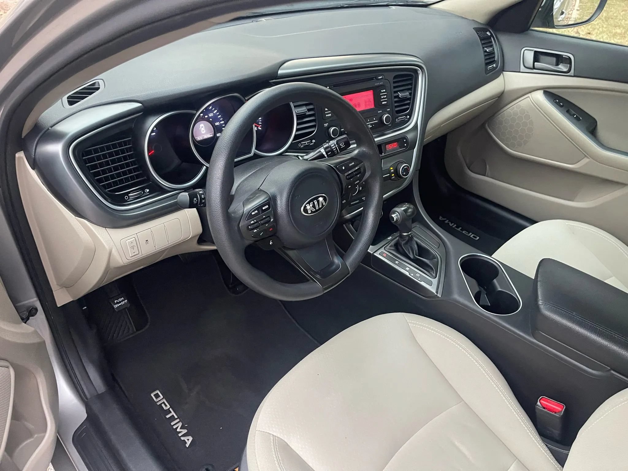 Used 2015 Kia Optima LX FWD image 11