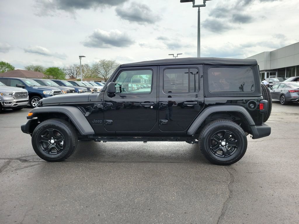Used 2022 Jeep Wrangler Unlimited Sport AWD/4WD image 7