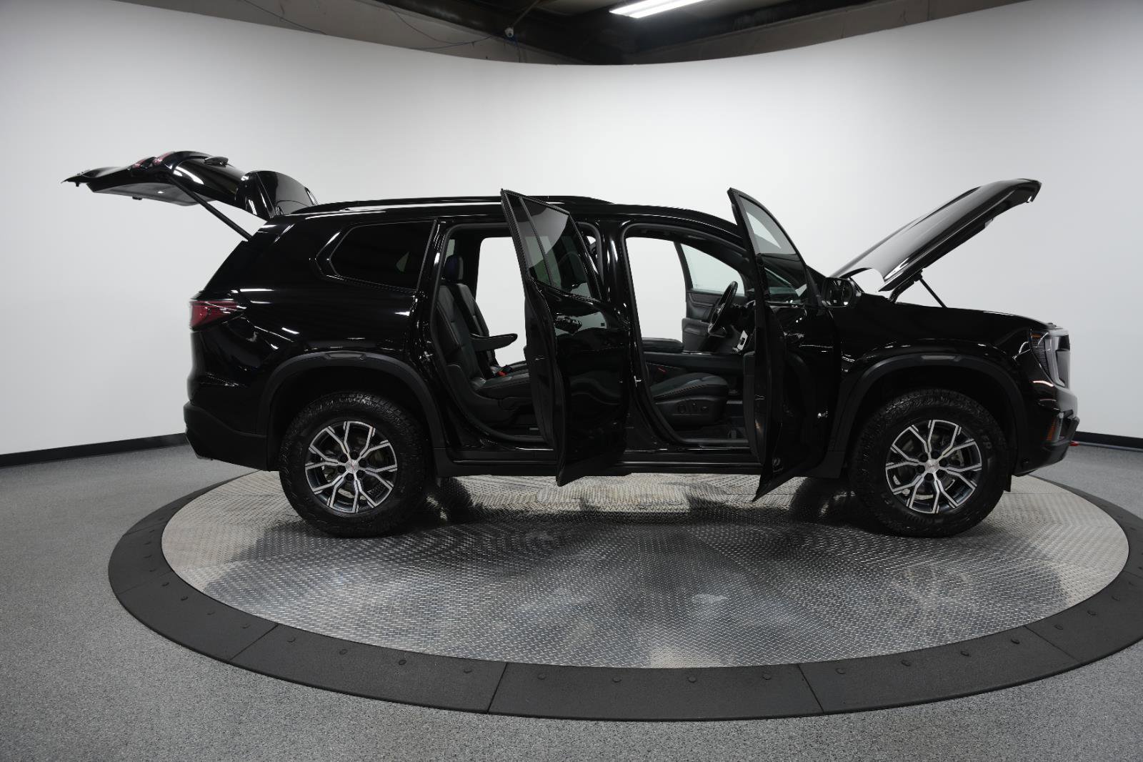 Used 2025 GMC Acadia AT4 image 10