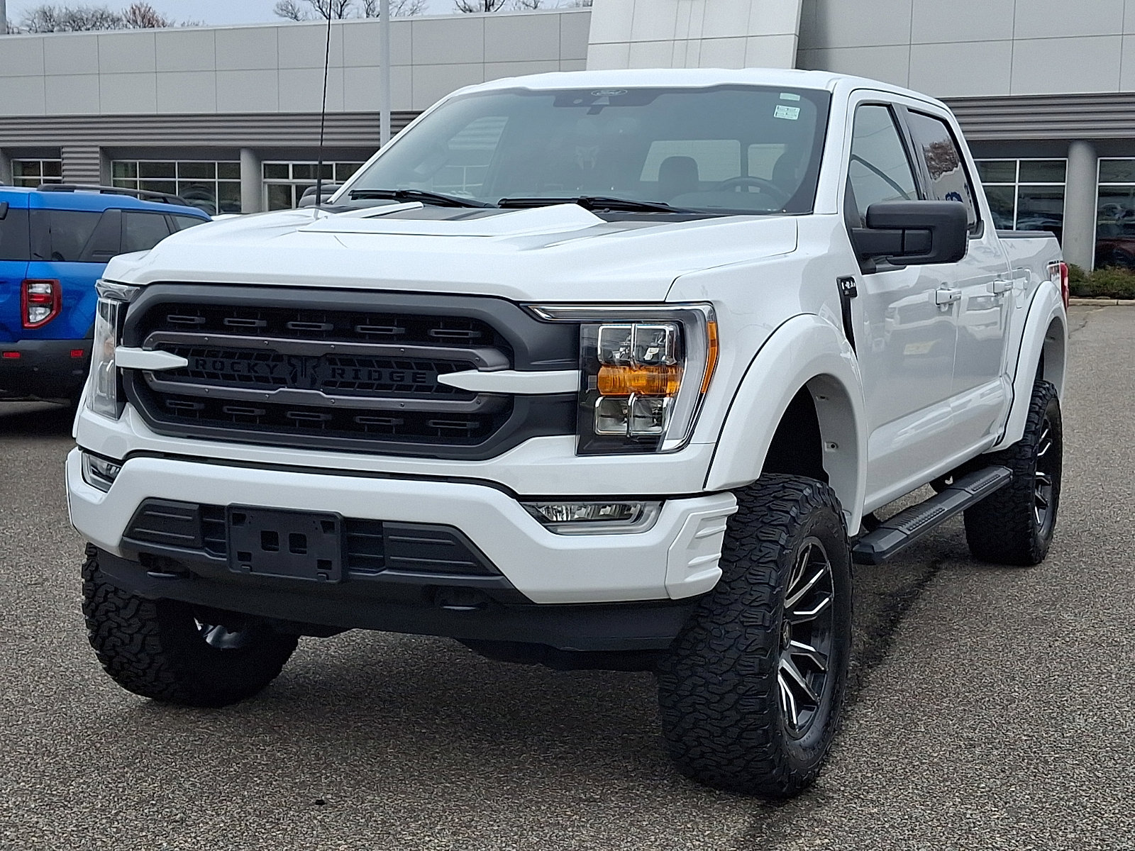 Used 2022 Ford F150 XLT w/ Equipment Group 302A High image 4