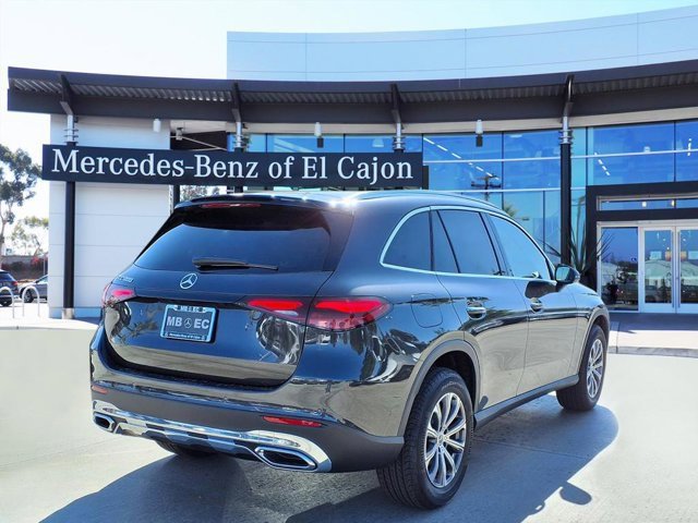 New 2026 Mercedes-Benz GLC 300 image 3