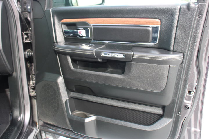 Used 2018 RAM 1500 Laramie image 21