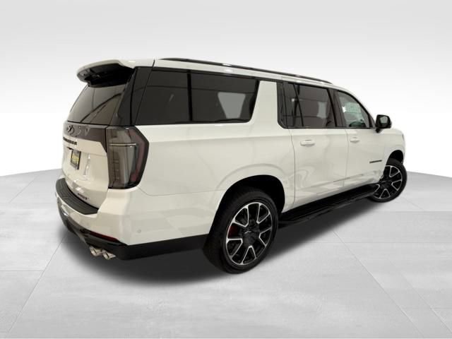 New 2025 Chevrolet Suburban RST w/ RST Capability Package image 8