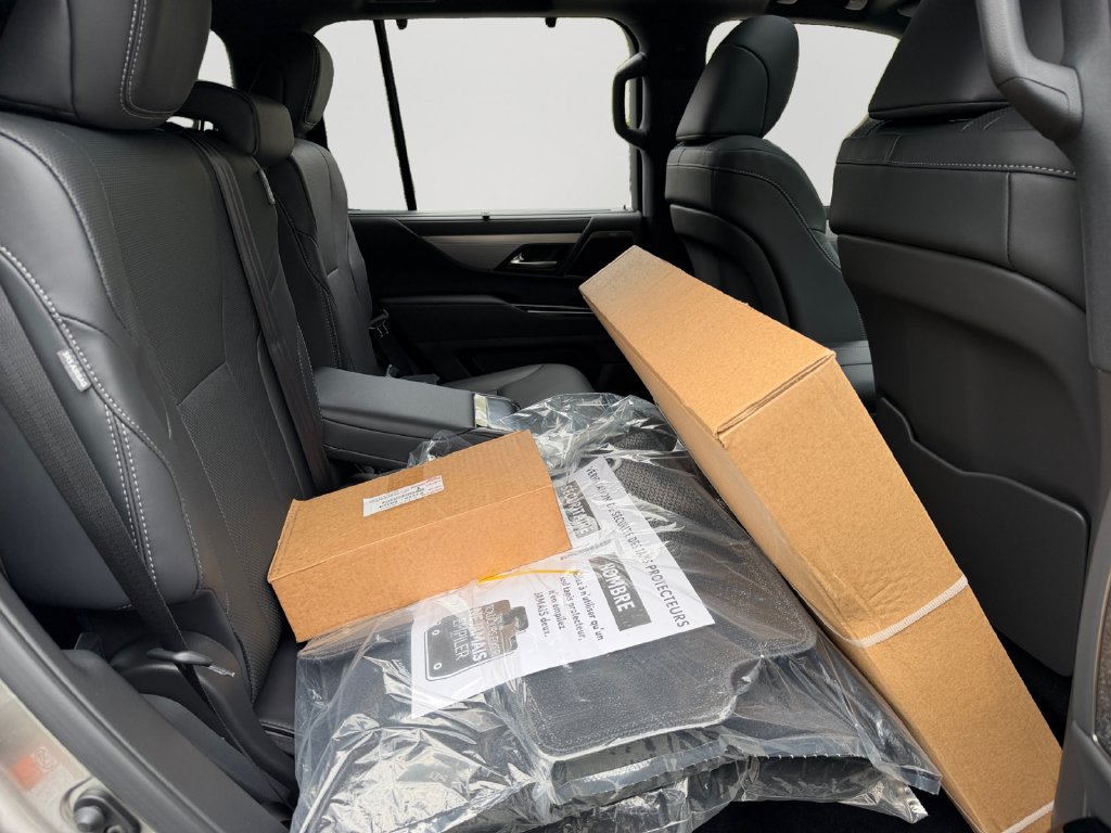 New 2026 Lexus LX 700h F Sport w/ Accessory Package (Z1) AWD/4WD image 8