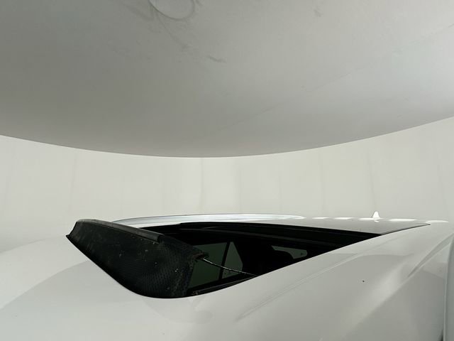 Used 2020 Ford Explorer Limited w/ Hybrid Equipment Group 310A image 10