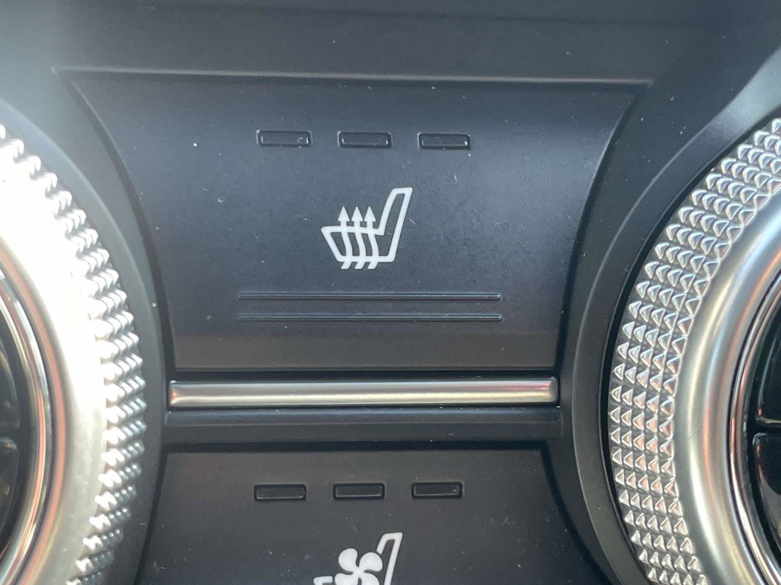 Used 2023 Genesis G70 3.3T w/ Sport Prestige Package image 22