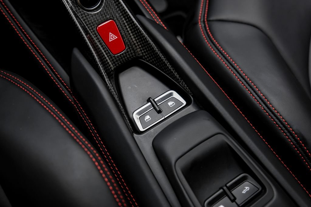 Used 2023 Ferrari F8 Tributo RWD image 28