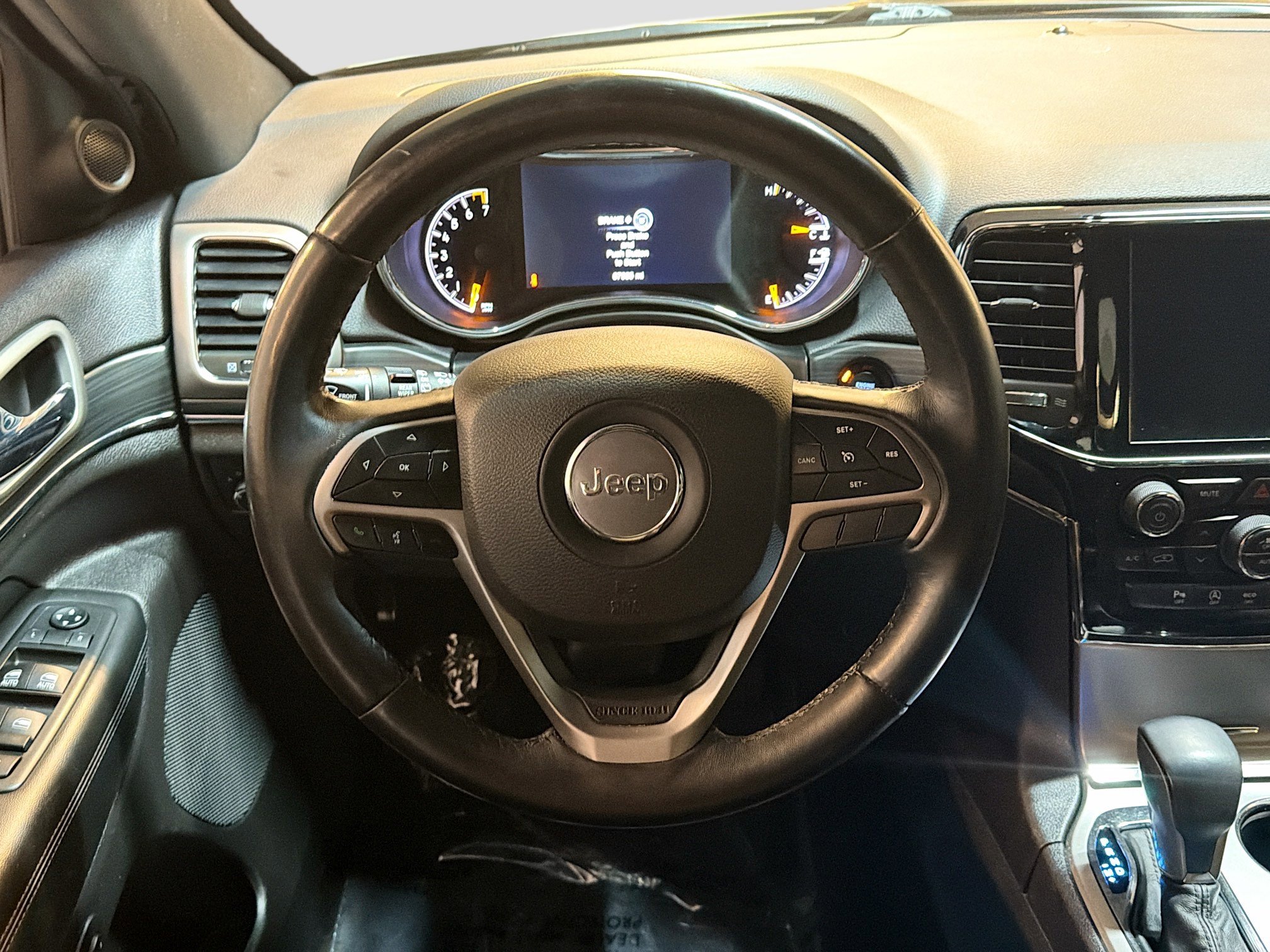 Used 2019 Jeep Grand Cherokee Limited image 18